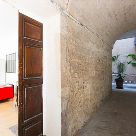 Cirrus Coeur Historique Lägenhet